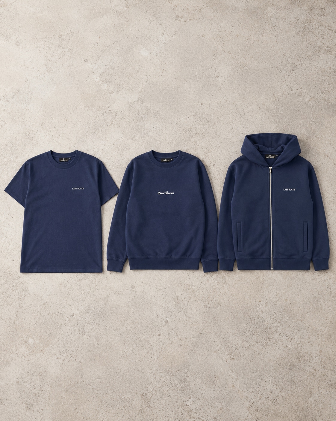 Laagjes met shirt en sweater onder een 440gsm hoodie in de herfst