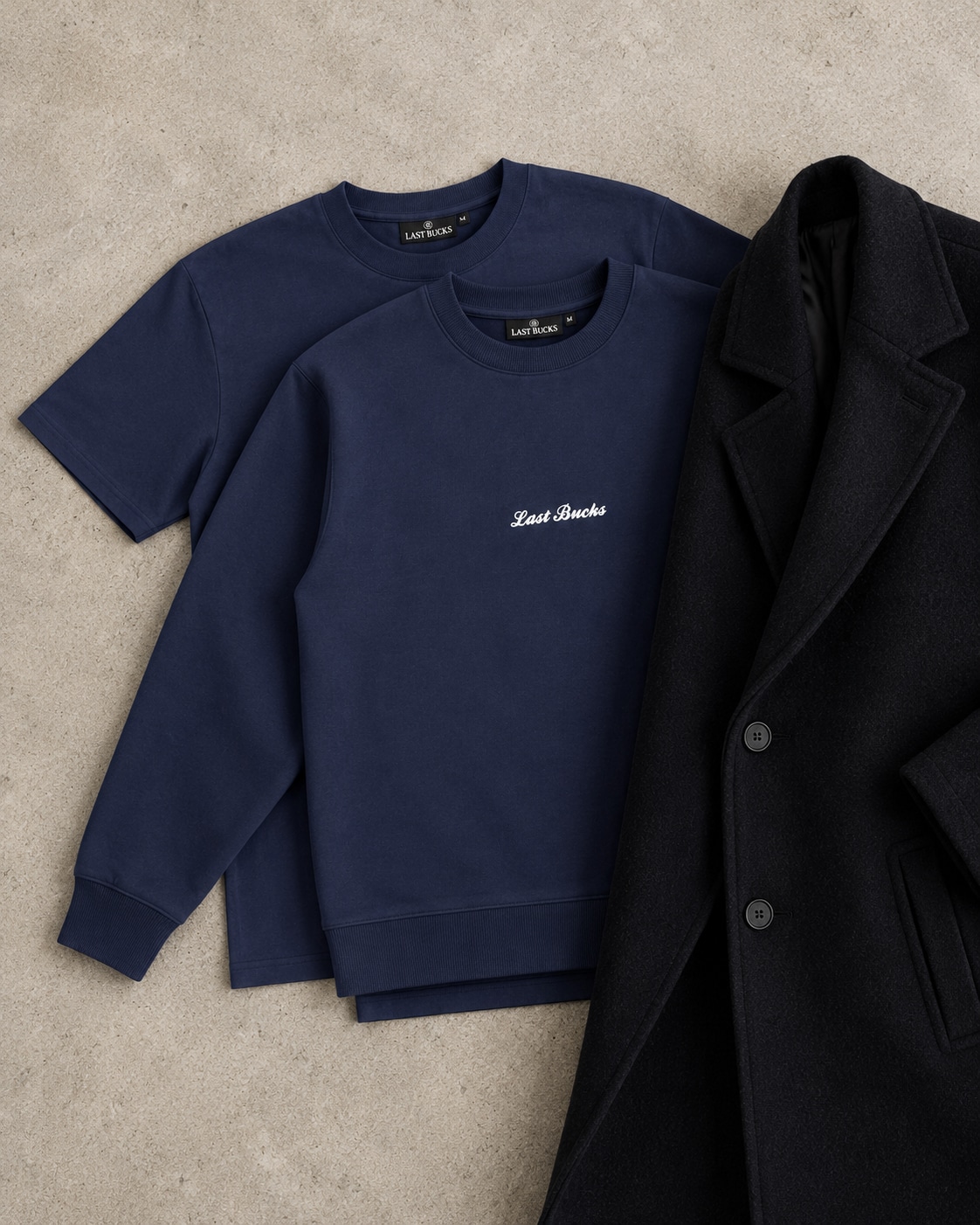 Laagjes in de winter met shirt onder sweater onder jas