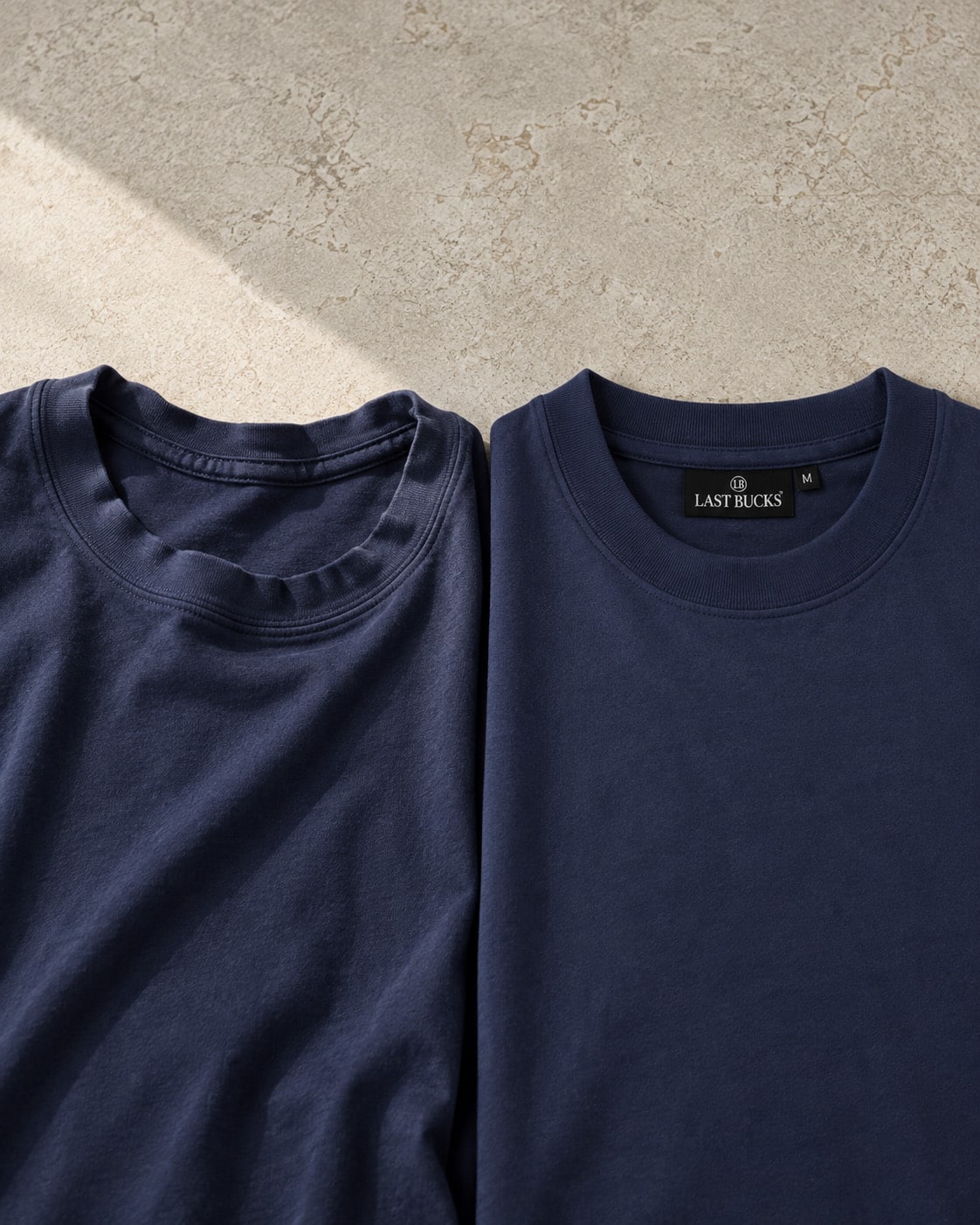 Uitgelubberde kraag naast een nieuwe, zo zie je dat een shirt op is
